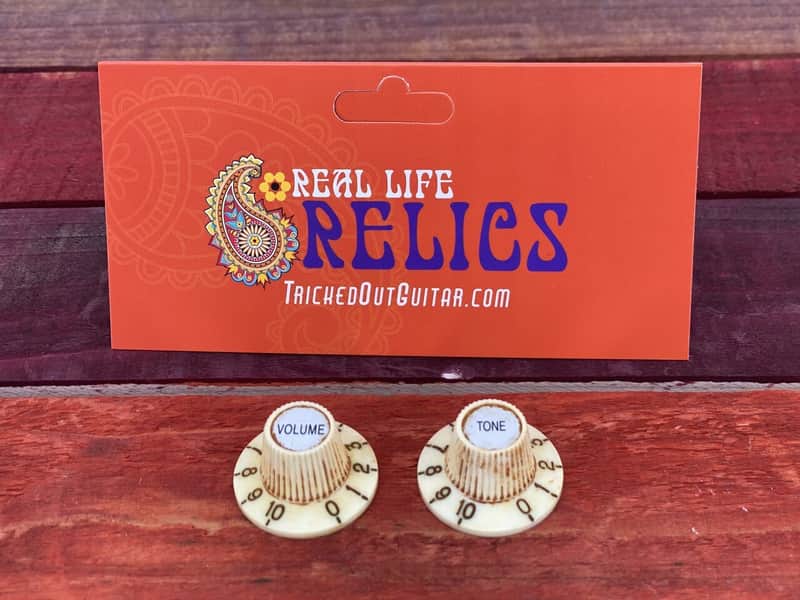 Real Life Relics Fender® Style Aged Off White 65 Jazzmaster® Witch Hat Knobs 2 pack 24 Spline   [DM8] image 1