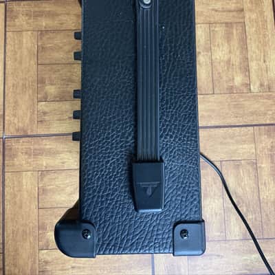 Behringer Ultratone KT108 Used 15-Watt Keyboard Guitar Amplifier Tested, Great Deal image 2