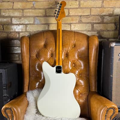 2019 Squier Classic Vibe ‘60s Jazzmaster Left Handed Olympic White Offset Electric Guitar W/ Fender Gigbag! image 2