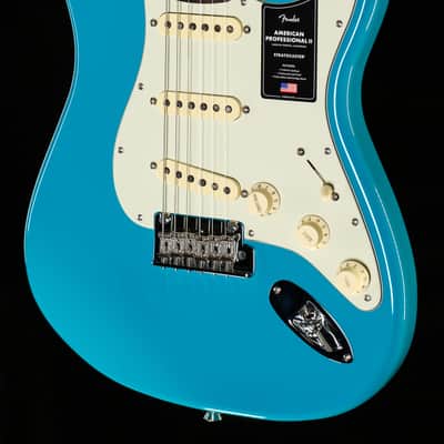 Fender American Professional II Stratocaster Miami Blue Rosewood Fingerboard (181) image 1