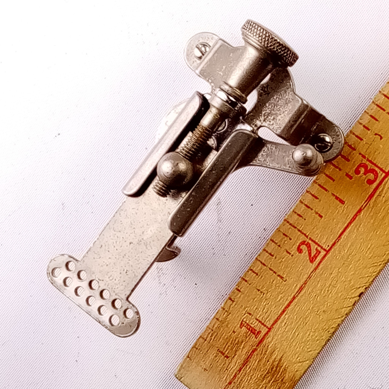Ludwig WFL Large P85 Pioneer 3Point Snare Drum Strainer/Throw-Off Vintage 50s US — main photograph