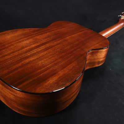 Martin 00-18 Standard Series NEW 2025 - Natural 828 image 7