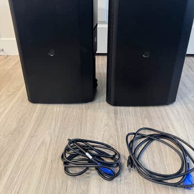 Pair of QSC K12.2 Powered PA Speakers with QSC Bags & Power Cables image 3