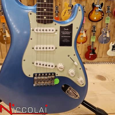 Fender Limited Edition Vintera II Road Worn '60s Stratocaster Rosewood Fingerboard image 10
