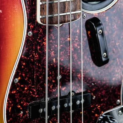 1968 Fender Jazz Bass sunburst image 6
