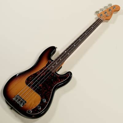 FENDER USA American Vintage '62 Precision Bass 3-Color Sunburst [V112689] (06/08) image 5