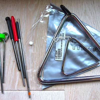 2 Triangles & 10 Beaters image 1