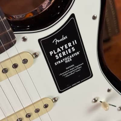FENDER Player II Stratocaster HSS 3-Color Sunburst image 3