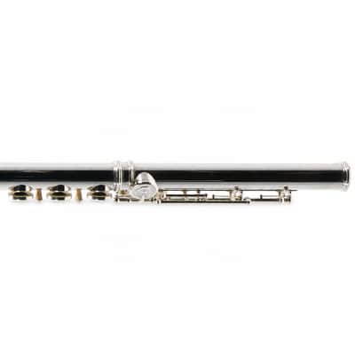 Yamaha YFL-897HSTCDR Custom Concert Flute in Sterling Silver SN 296 image 9