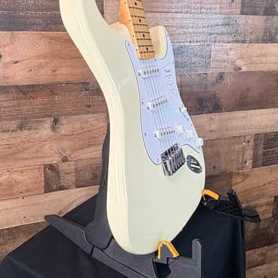 Fender Standard Stratocaster, Olympic White, Free Ship,974 image 2