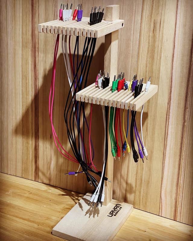 Uryan Modular Desktop patch cable holder - 2 trays image 1