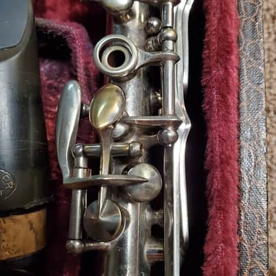 AT Metal Clarinet in Bb new leather pads 1930's ? 1940's - Nickel chrome VIDEO image 16