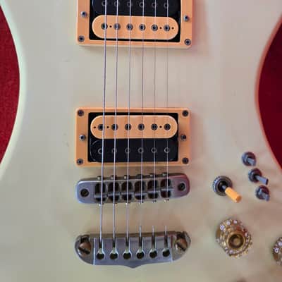 Aria Pro II Urchin U-70, Orig Hard Case, 1981 S/N, Pro Serviced Matsumoku image 7