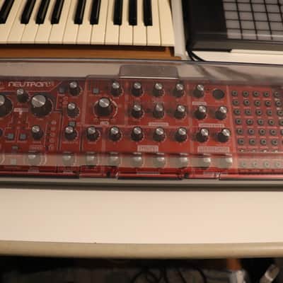 Behringer Neutron plus decksaver and cables image 2