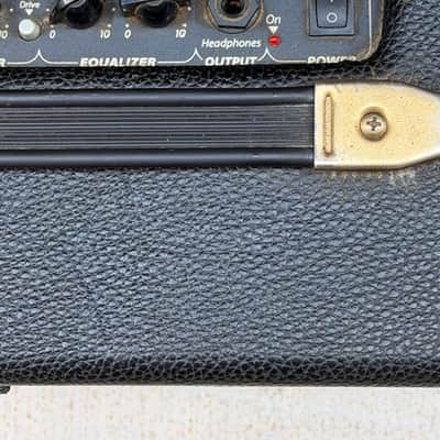 Esteban G-10 GUITAR AMP PORTABLE 12W PRACTICE AMPLIFIER image 8