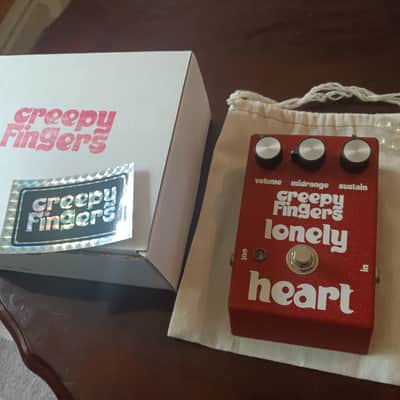 Creepy Fingers Lonely heart - Red image 1