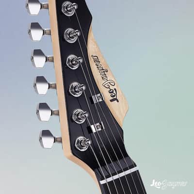 Leo Jaymz 39“ Full Size ST Style Electric Guitar Starter Kit with SSH Pickup, 5W Portable Amp - US Flag image 5