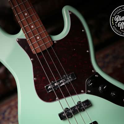 Vintage VJ74 Reissued Bass Ventura Green Matching Colour Headstock image 3