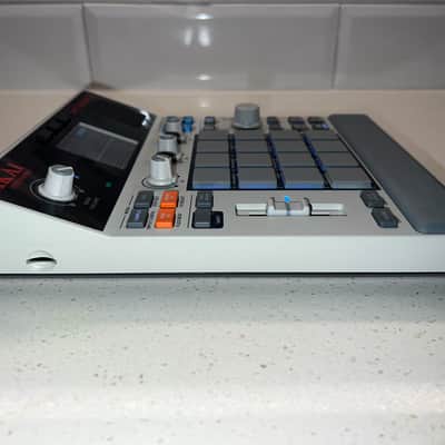 Akai MPC Sample 2025 - present - Gray image 7