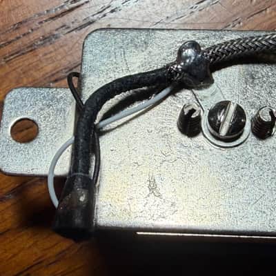 Lindy Fralin Dogear P90 Bridge Pickup +5% Overwound Cream Cover image 5