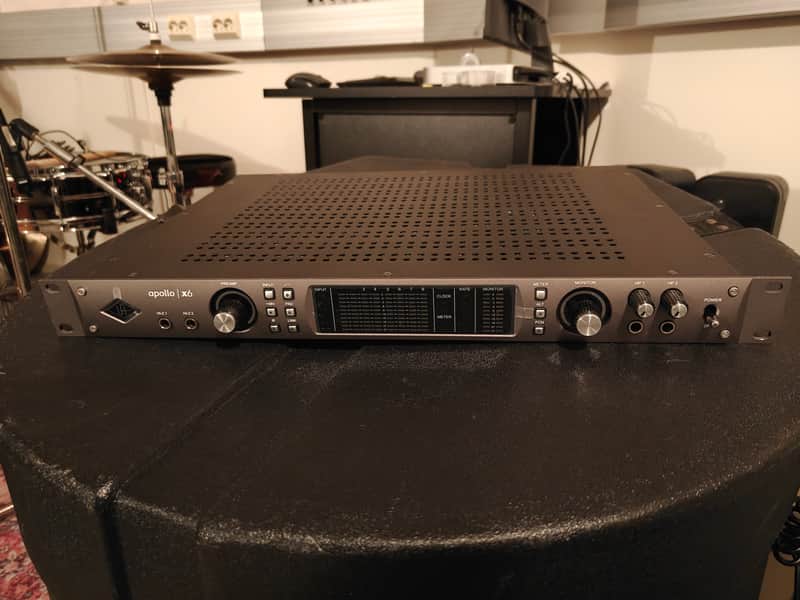 Universal Audio Apollo x6 Thunderbolt 3 Audio Interface 2018 - Present - Black image 1