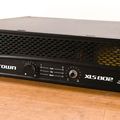 Crown XLS 802 2-Channel Power Amplifier CG010UL image 3