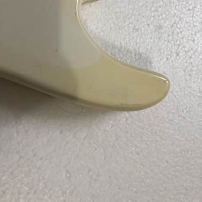White Headless Guitar HSS Body image 4
