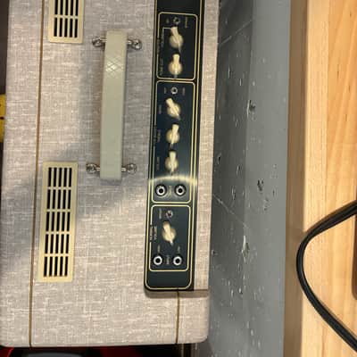 Vox AC15HW1 Hand-Wired 2-Channel 15-Watt 1x12" Guitar Combo 2010 - 2019 - Fawn image 2