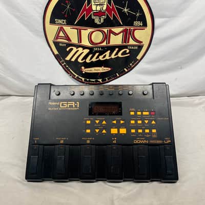 Roland GR-1 Guitar Synthesizer