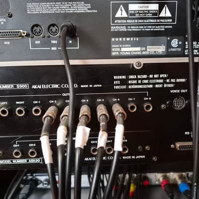 Akai S900 MIDI Digital Sampler 1986 - White image 2