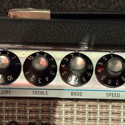 Fender Vibro Champ 1977 230V import version image 8