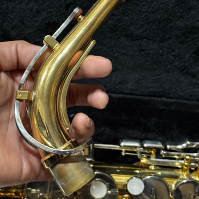 Yamaha YAS26 Alto Saxophone w Case image 11