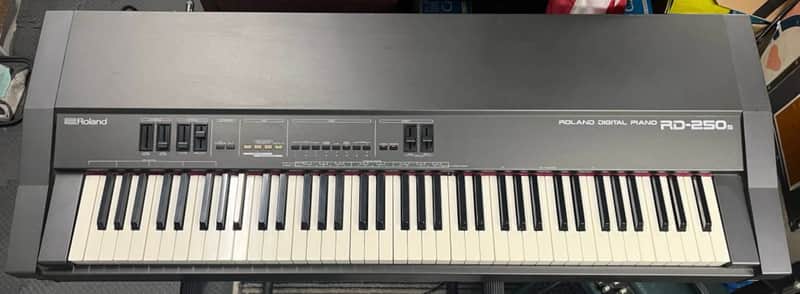 Roland RD-250S 76-Key Digital Piano 1986 - 1992 - Black image 1
