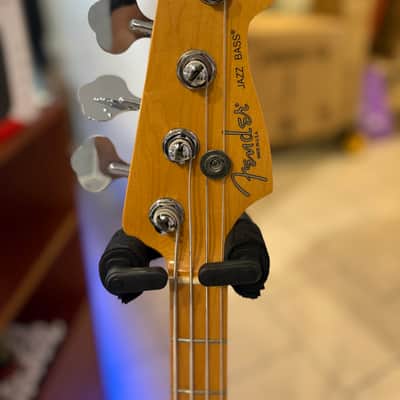 Fender American Standard Jazz Bass with Maple Fretboard 2008 - 2016 - Olympic White image 4