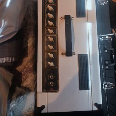 Vox AC15CH-WB Custom Limited Edition 2-Channel 15-Watt Guitar Amp Head 2017 - White Bronco image 3