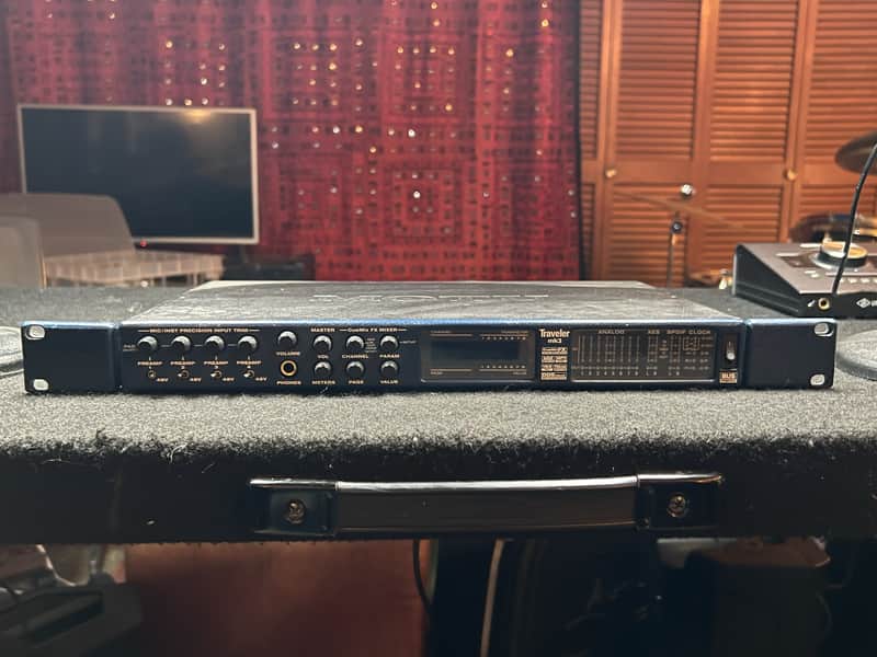 MOTU Traveler-mk3 Firewire Audio Interface image 1
