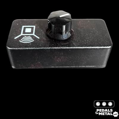 JHS Little Black Amp Box 2012 - Present - Black X9504 image 5