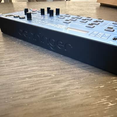 Behringer CZ-1 Mini Desktop Synthesizer 2025 - Present - Blue image 6