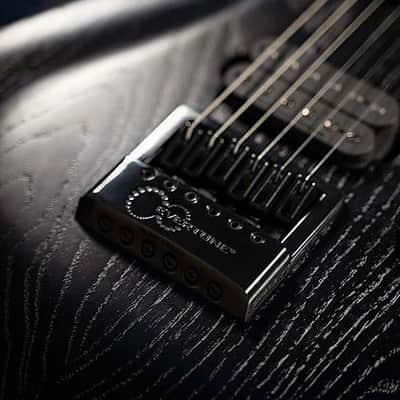 Cort KX700 EverTune Open Pore Black, Seymour Duncan Humbucker Set, B-Stock image 4