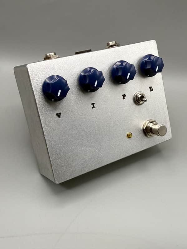 RCO Pedals SHU PXL (Pixel build on strip board) 2026 - Raw aluminum with blue knobs