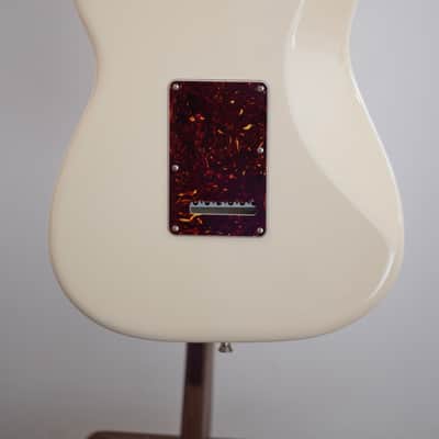 2023 Fender USA American Professional ii 2 HSS Stratocaster - in White Bild 18