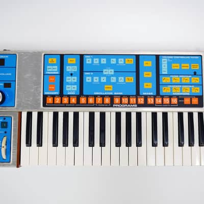 Immagine moog Source - 2