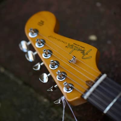 Fender American Professional Classic Stratocaster® - Faded Sherwood Green Metallic image 11