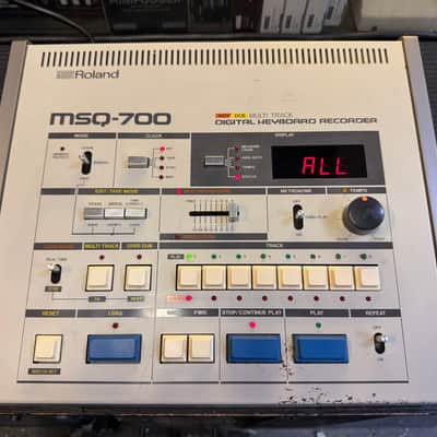 Roland MSQ-700 Multitrack Digital Keyboard Recorder 1984 - 1986 . AS IS //ARMENS// image 2