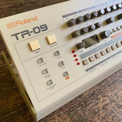 Roland TR-09 Rhythm Composer Boutique 909 image 2