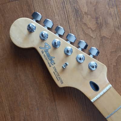 Fender Stratocaster Left-Handed Guitar Neck Right-handed Nut image 2