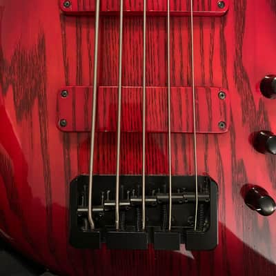 F bass BN5 Red image 7