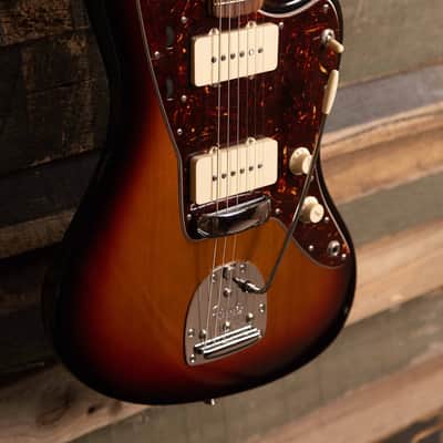 Fender American Vintage '62 Jazzmaster 2008- 3-Color Sunburst image 4