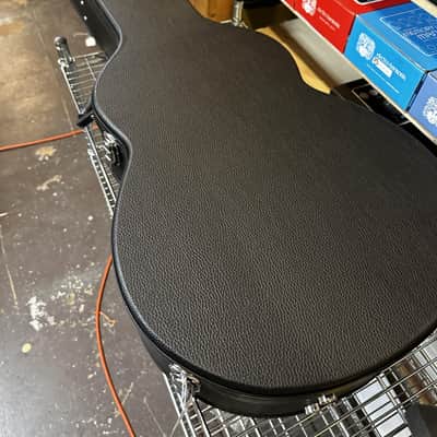 Dreadnought Acoustic Guitar Hardshell Case image 1