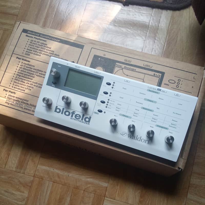 Waldorf Blofeld Desktop Synthesizer , firmware 1.25 up to date image 1